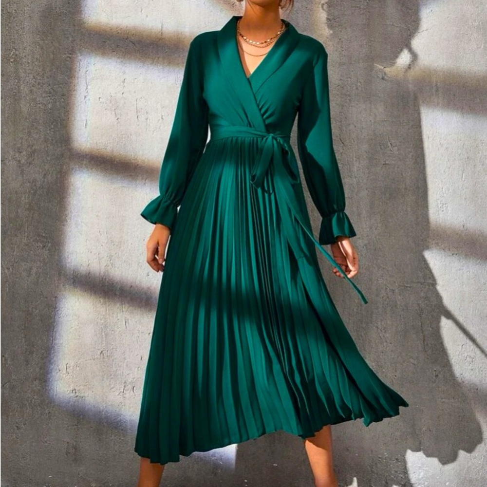 Gorgeous green dress